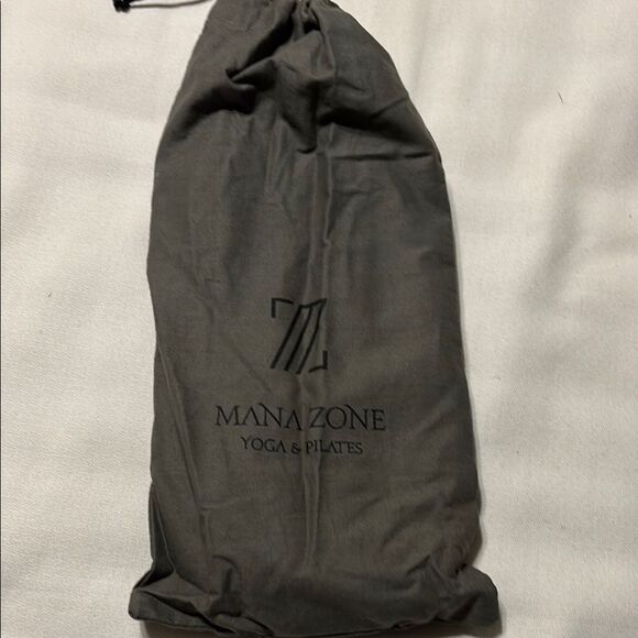 Mana Zone Eye Pillow with Pouch - Picture 5 of 5